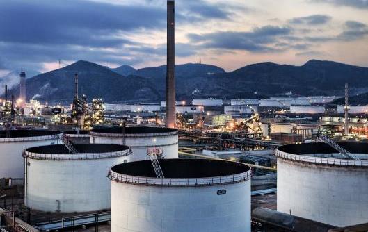 Suministro integral de sistemas de lubricación y programa de estandarización para la ampliación de la mayor refinería de España