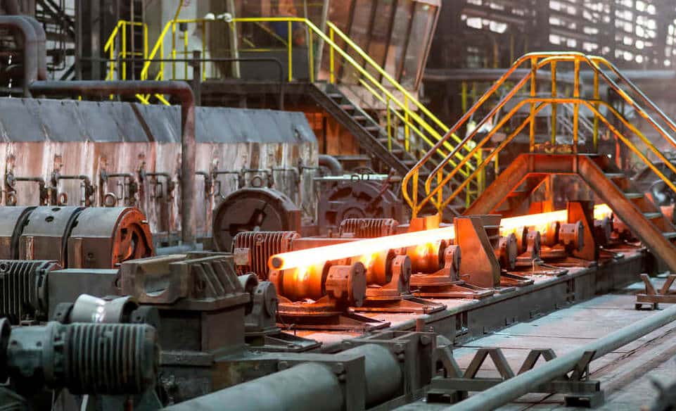 Tren de laminar en producción
